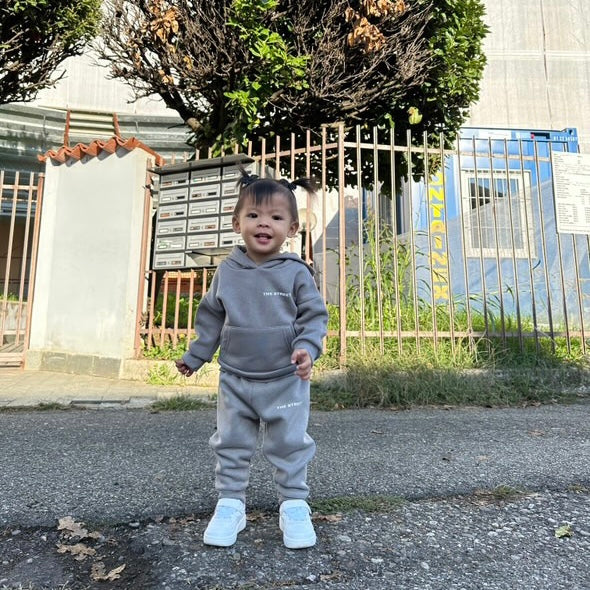 KIDS GREY HOODIE/JOGGERS SET